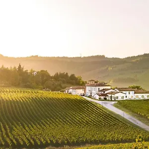 **** Hotel Borgo Conde Wine Italy